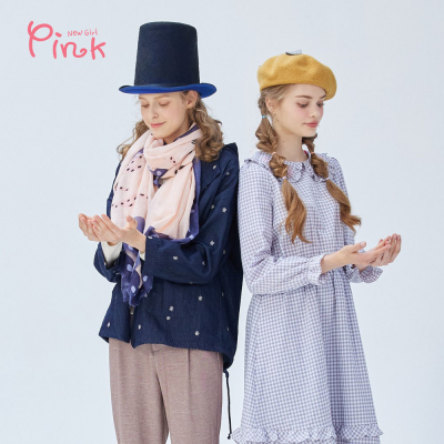 【PINK】自然率性小米花繡連帽排釦牛仔外套(深度藍-圖左) J1704SD