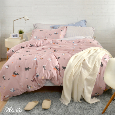 英國Abelia《喵喵時光》雙人天絲木漿四件式兩用被床包組(共兩色)-粉色
